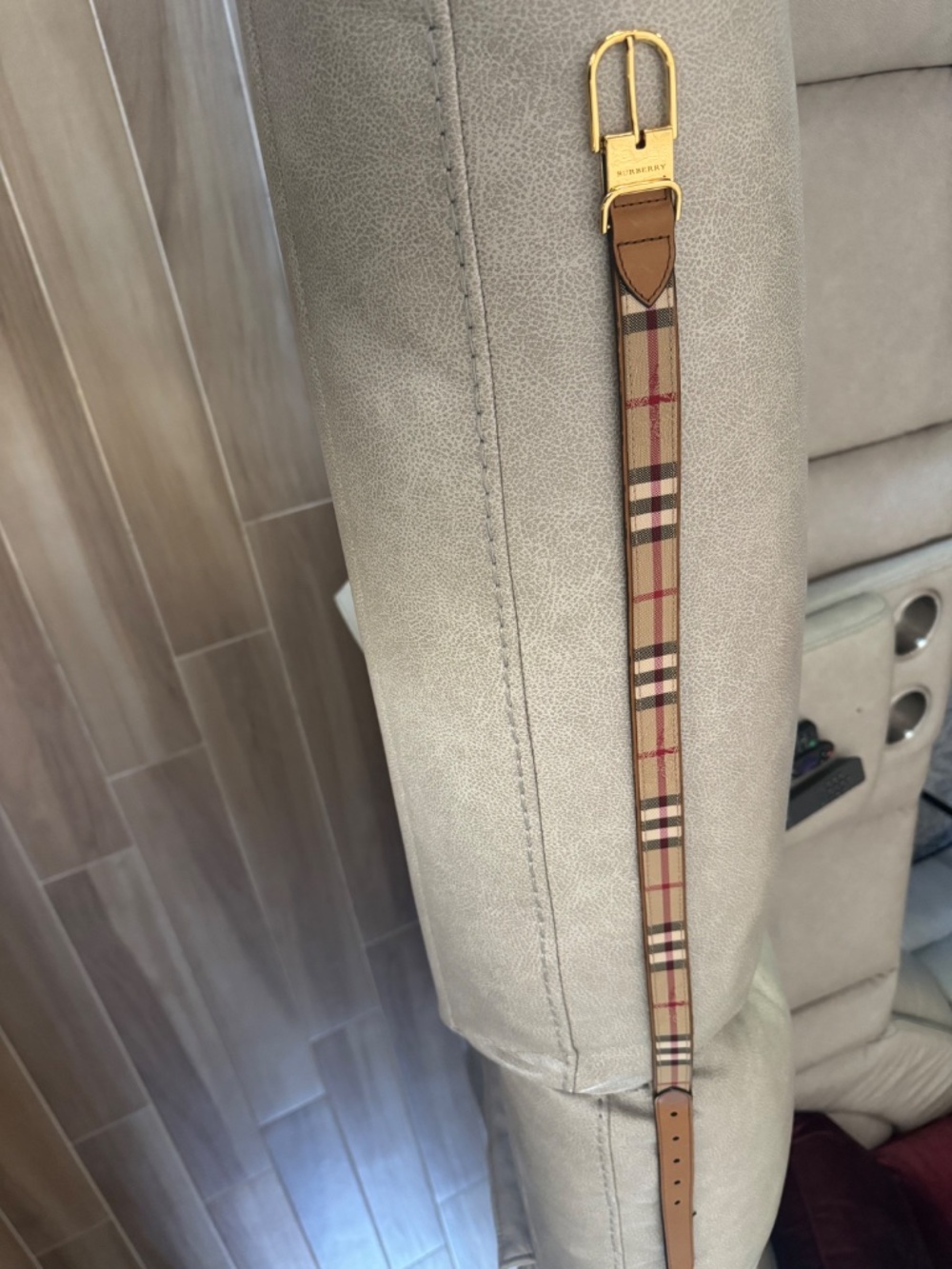 Burberry belt - Picture 3 of 5